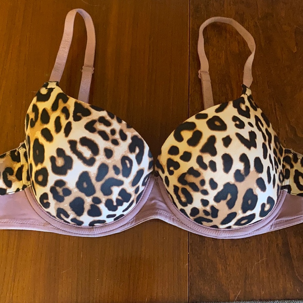 2/$10- PINK VS- Wear Everywhere Lightly Lined Bra